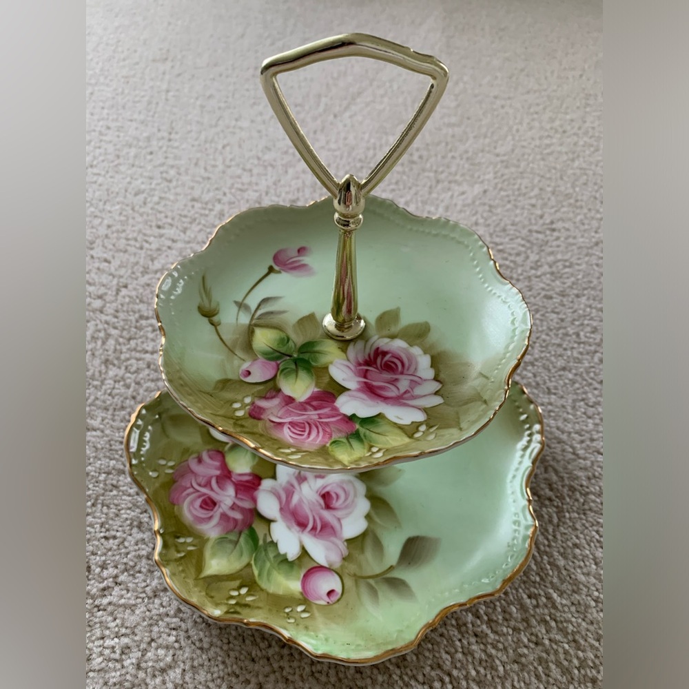 Beautiful 2-Tier Floral Serving Tray